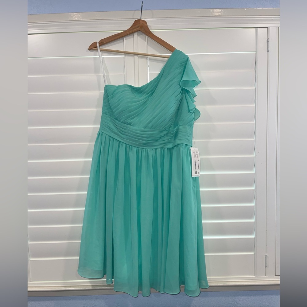 Azazie Carly Turquoise Dress, knee length, size A14